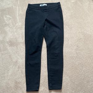 Size 12 TALL Old Navy black Rockstar super skinny jegging